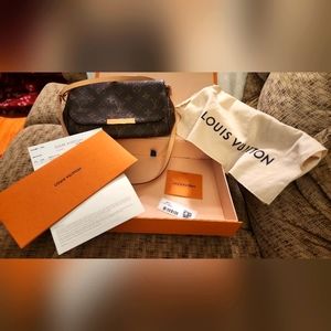 *SOLD* Louis vuitton favorite pm original like new